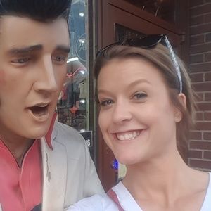 Meet your Posher, Ally